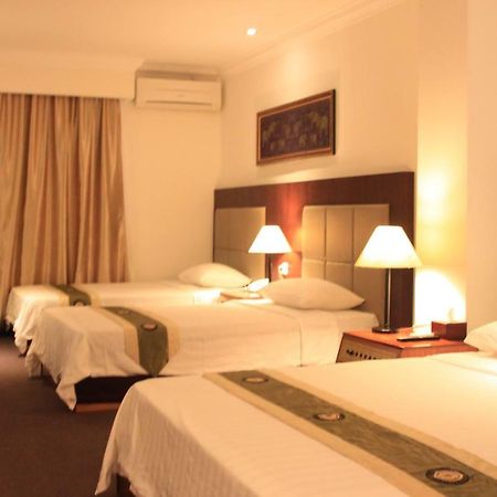Diamond Hotel Phnompen Kültér fotó