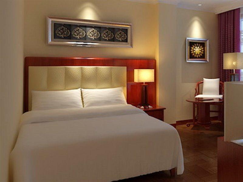 Diamond Hotel Phnompen Kültér fotó