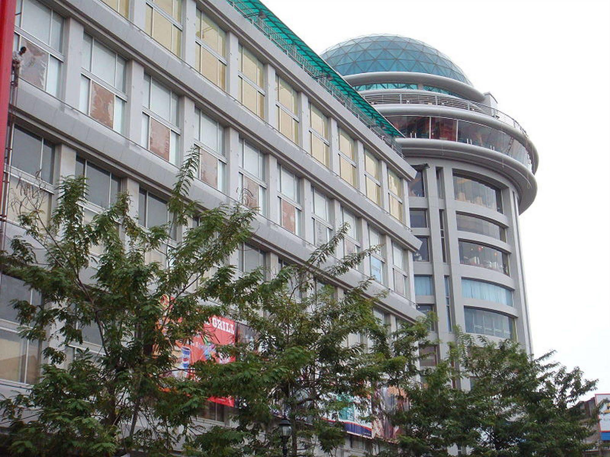 Diamond Hotel Phnompen Kültér fotó