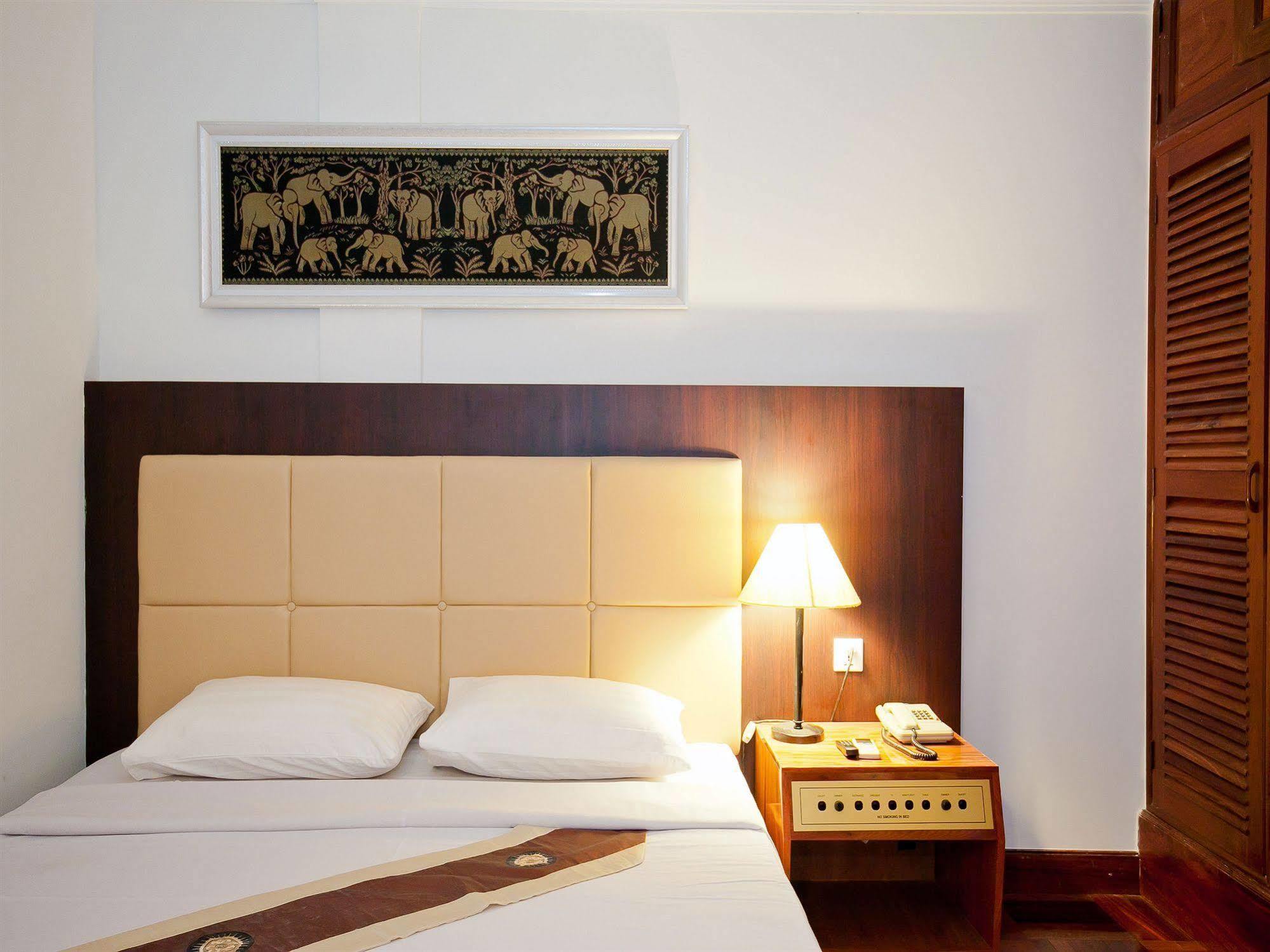 Diamond Hotel Phnompen Kültér fotó