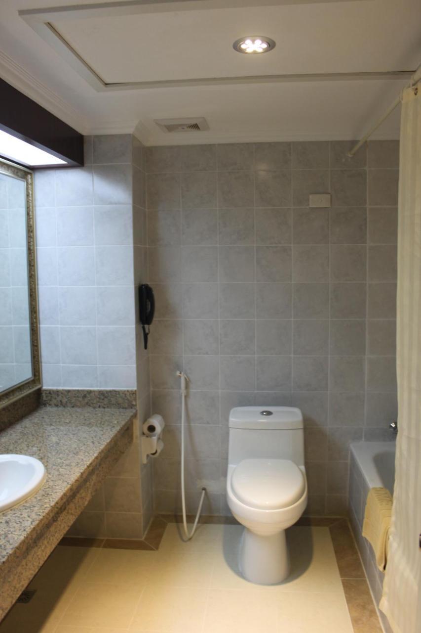 Diamond Hotel Phnompen Kültér fotó